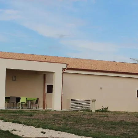 L'eden Di Capo Bianco Bed & Breakfast Montallegro