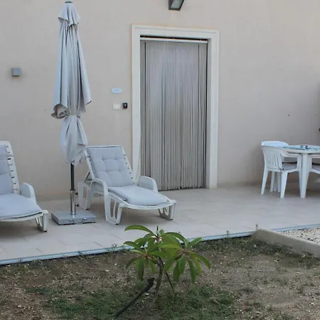 Bed & Breakfast L'eden Di Capo Bianco