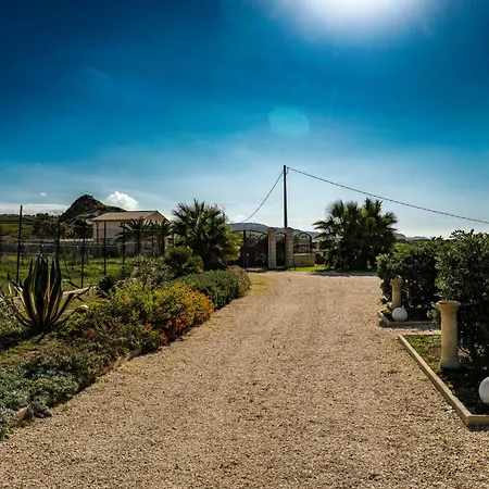 L'eden Di Capo Bianco Bed & Breakfast Montallegro