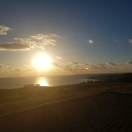 L'eden Di Capo Bianco 몬탈레그로