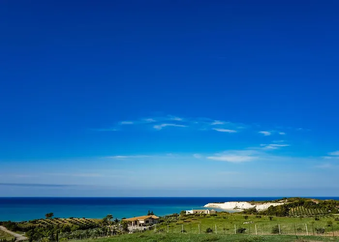 L'eden Di Capo Bianco