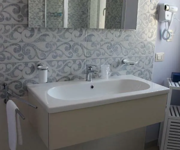 L'eden Di Capo Bianco